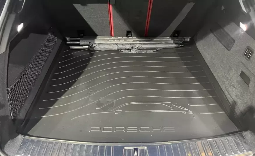 Porsche CAYENNE 2023 г. (черный)