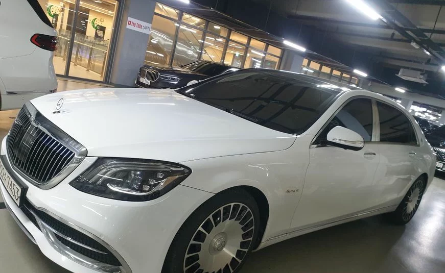Mercedes-Benz S-Class Maybach S560 4MATIC 2018 года с пробегом 140367 км