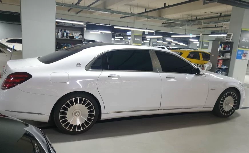 Mercedes-Benz S-Class Maybach S560 4MATIC 2018 года с пробегом 140367 км