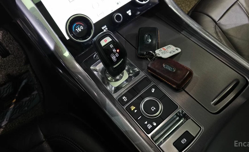 Land Rover Range Rover Sport 3.0 SDV6 HSE 2019 года с пробегом 115937 км