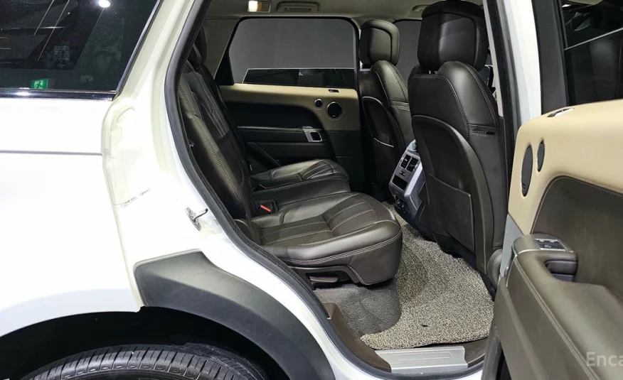 Land Rover Range Rover Sport 3.0 SDV6 HSE 2019 года с пробегом 115937 км