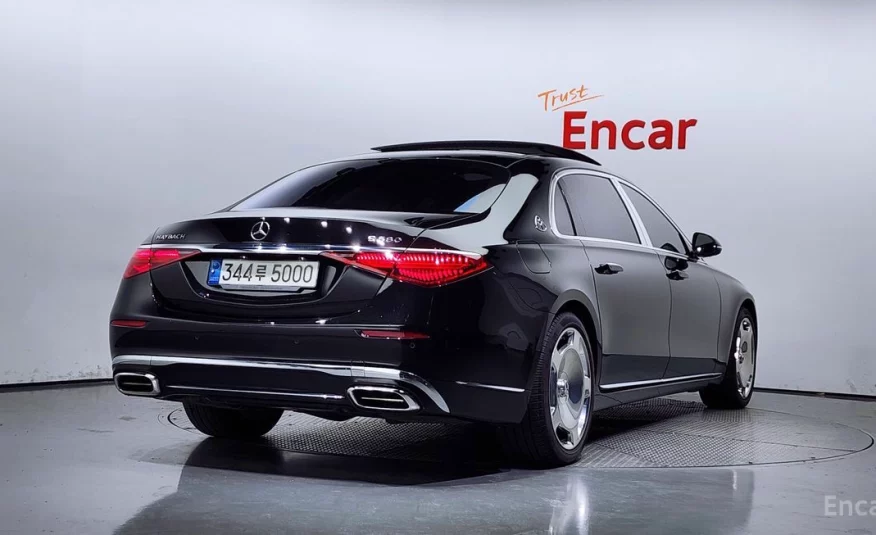 Mercedes-Benz S-Class Maybach S580 4MATIC 2021 года с пробегом 111982 км