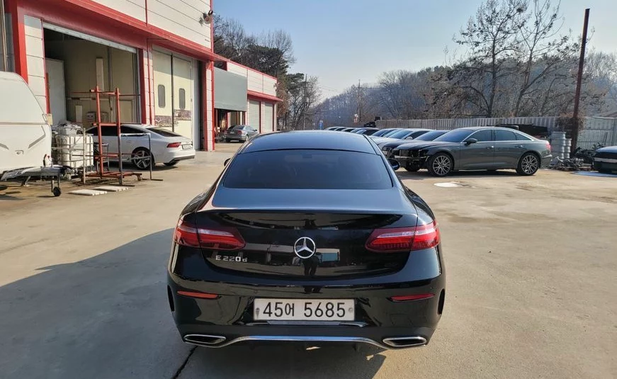 Mercedes-Benz E-Class E220d Coupe 2018 года с пробегом 194264 км