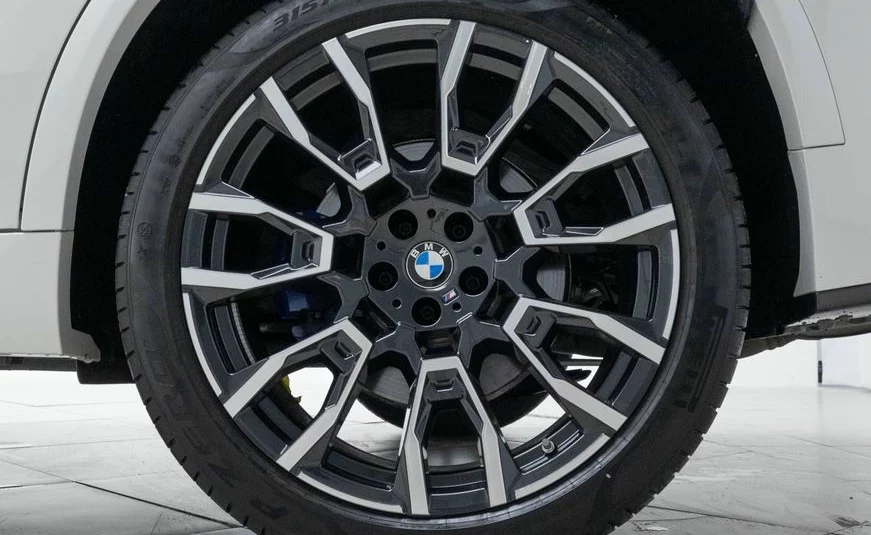 BMW X5 xDrive 40i M Sports 2023 года с пробегом 17817 км