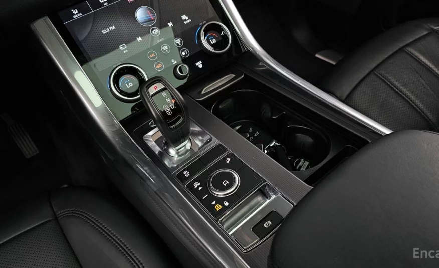 Land Rover Range Rover Sport 3.0 SDV6 HSE 2019 года с пробегом 112859 км