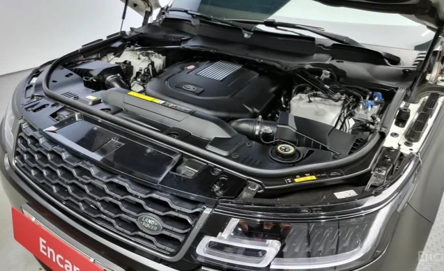 Land Rover Range Rover Sport 3.0 SDV6 HSE Dynamic 2018 года с пробегом 119592 км