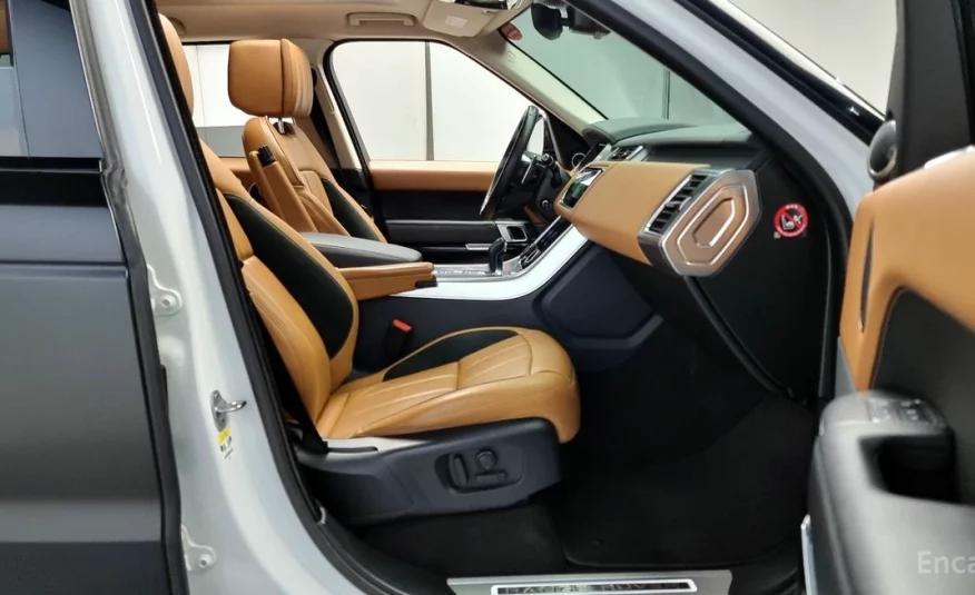 Land Rover Range Rover Sport 3.0 SDV6 HSE Dynamic 2018 года с пробегом 119592 км
