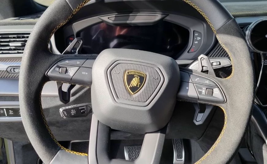 Lamborghini Urus 4.0 V8 Performante 2024 года с пробегом 3927 км
