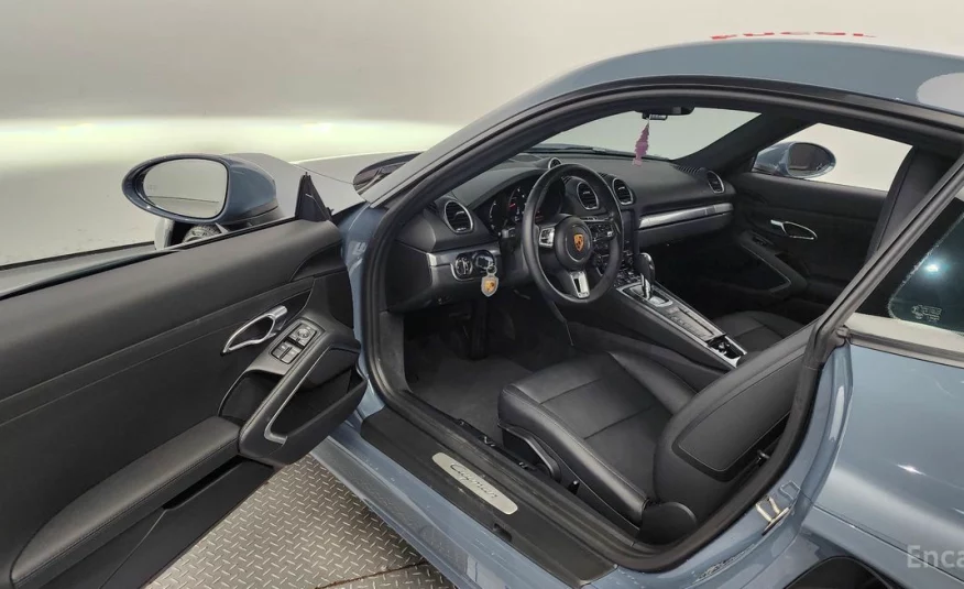 Porsche 718 2.0 2018 года с пробегом 53257 км