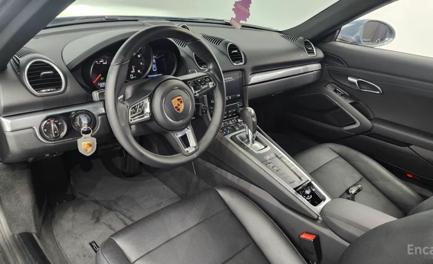 Porsche 718 2.0 2018 года с пробегом 53257 км