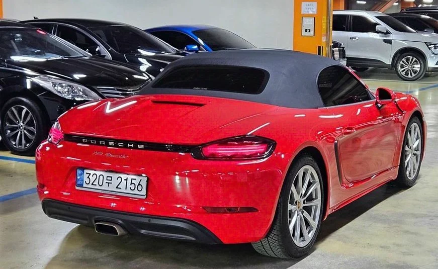 Porsche 718 2.0 2020 года с пробегом 10707 км