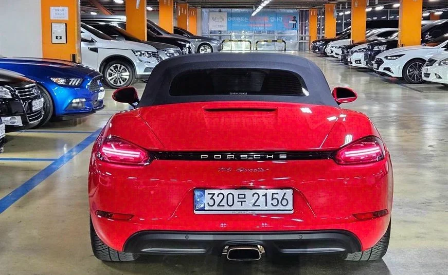 Porsche 718 2.0 2020 года с пробегом 10707 км