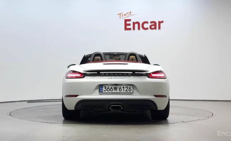 Porsche 718 2.0 2022 года с пробегом 17659 км