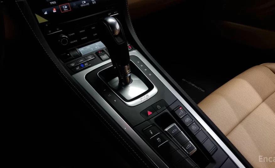 Porsche 718 2.0 2022 года с пробегом 17659 км