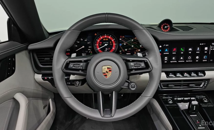 Porsche 911 Carrera 4 GTS Cabriolet 2024 года с пробегом 2126 км